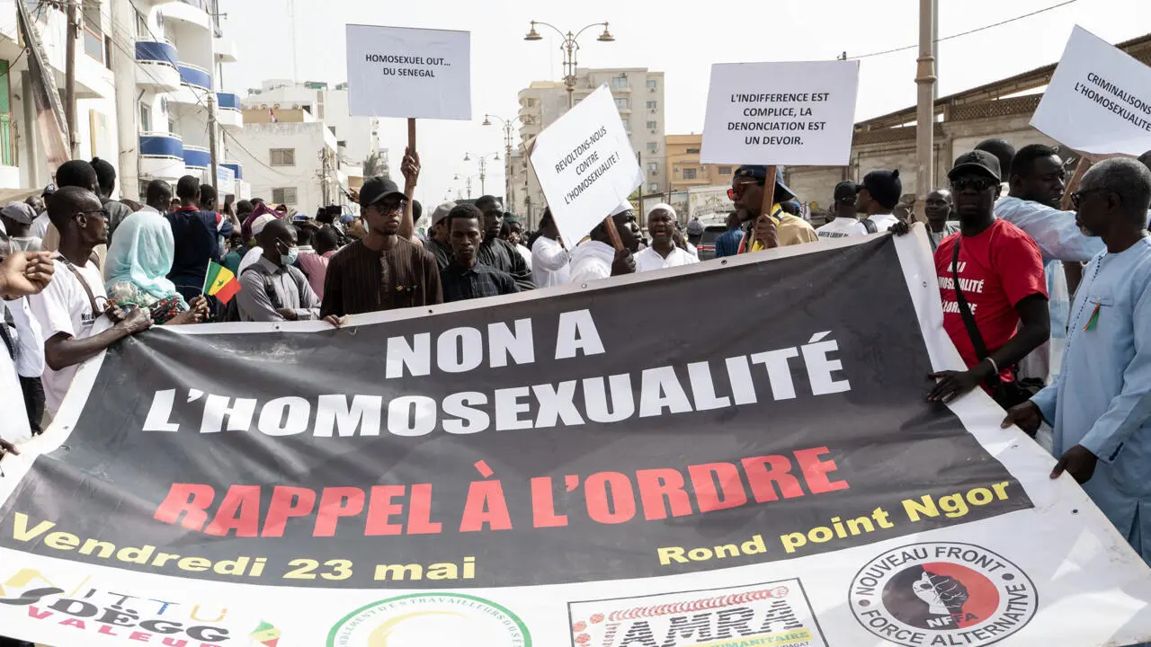Senegal’de LGBTİ+’lere büyük kuşatma