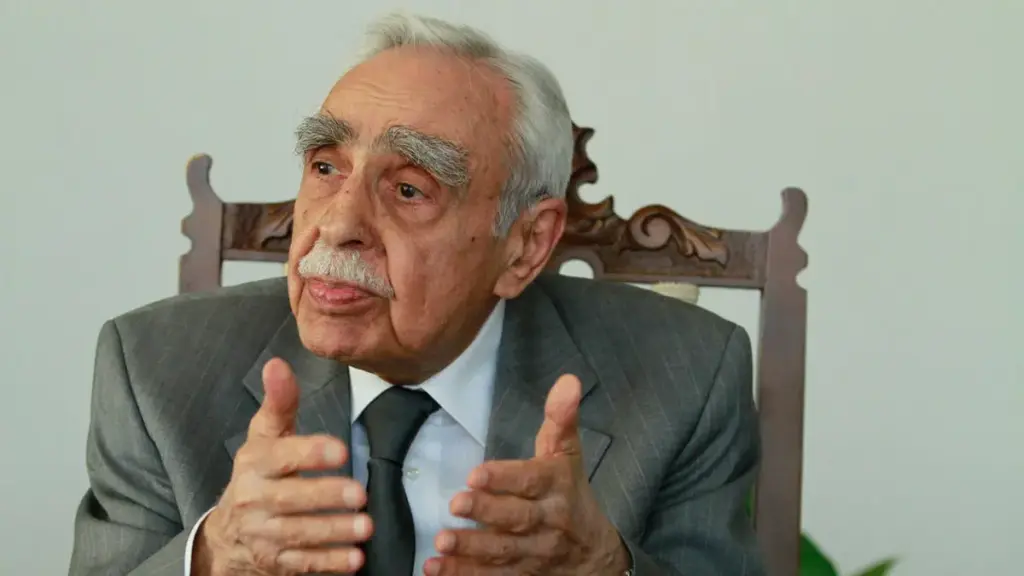 tarik-ziya-ekinci-turkiyelilesmenin-onculerindendi