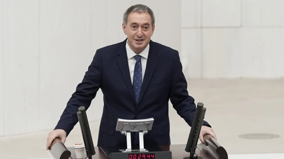‘Parlamento yeni bir tarihin önünü açmalı’