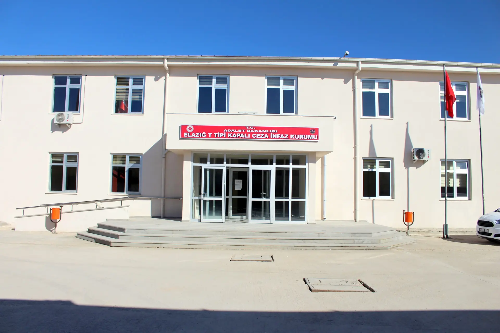 19 mahkum hastaneye kaldırıldı