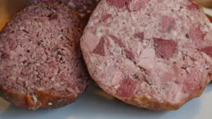 Sucuklu yumurtayı her sabah yiyenler dikkat: Uzmanların uyarısı var