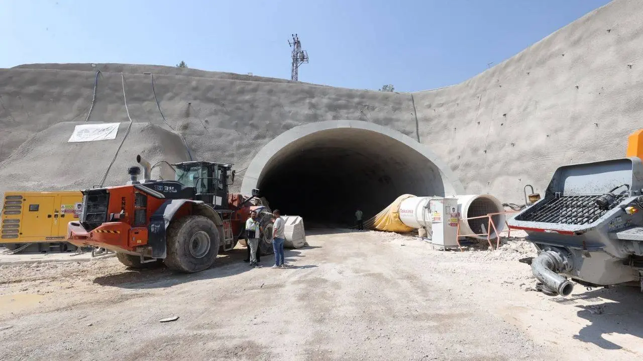 3 kişi hakkında gözaltı kararı