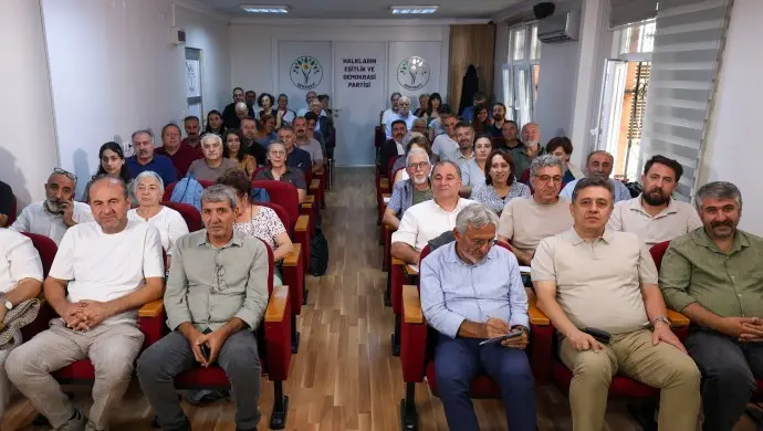 Özel, Bakırhan ve Hatimoğulları’nı kutladı