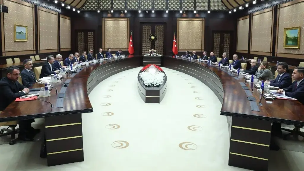 iletisim-baskanligi-fon-krizi-toplantisinda-alinan-kararlari-acikladi