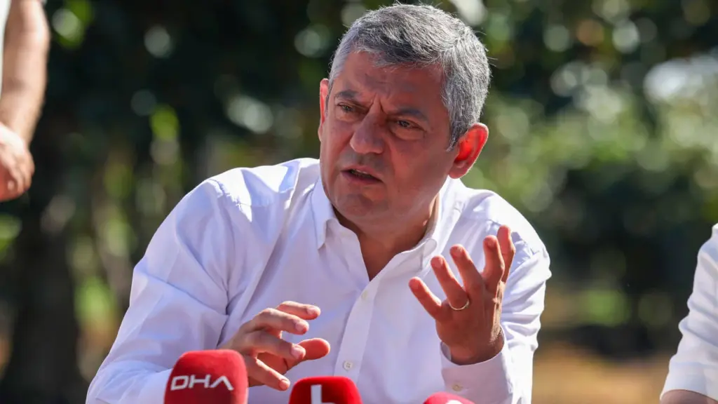 Yalova’da temaslarda bulundu — Özel, partisinin üç hedefini açıkladı görseli