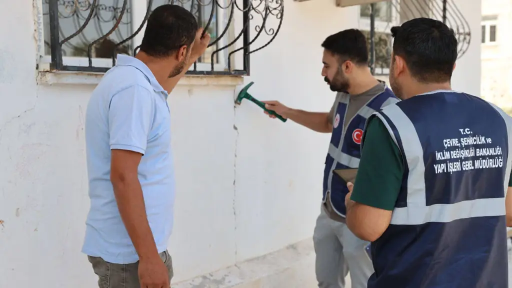 5,4 büyüklüğünde deprem olmuştu — Urfa’da 419 hasar şikayeti yapıldı görseli