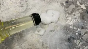 Halıya çay veya kahve döküldüyse sakın ovalamayın: Lekeyi çıkarmanın yolu