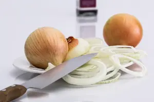 Soğan yerken bir kez daha düşünün!