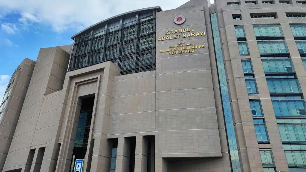 ‘Kent uzlaşısı’ davası — 2 kişiye ceza, 8 kişiye beraat görseli
