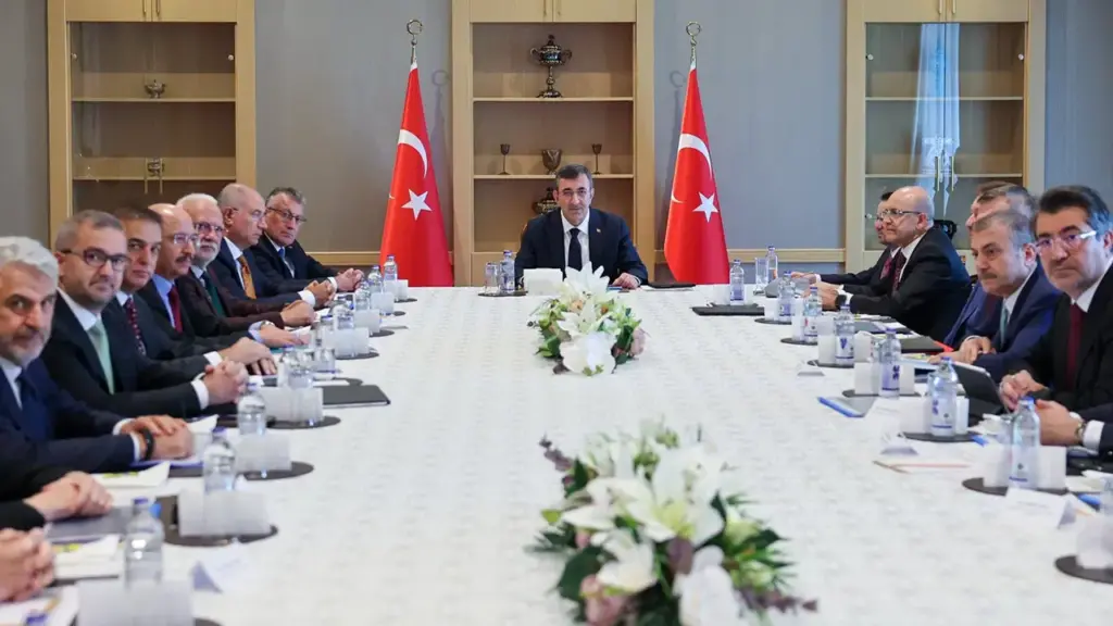 Fon Koordisnasyon Kurulu 4. kez toplandı — AKP'den kanun teklifi: Fon mağdurları için ne öngörülüyor? görseli