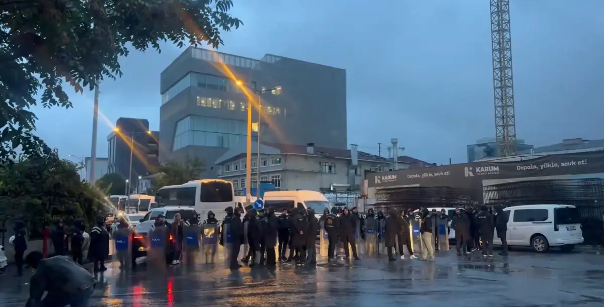Kanalın sahibi dahil 17 kişi için gözaltı kararı